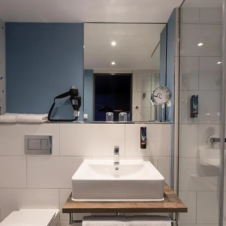 Inn-the Niu, Wave Oststadt By Ihg 3* Karlsruhe